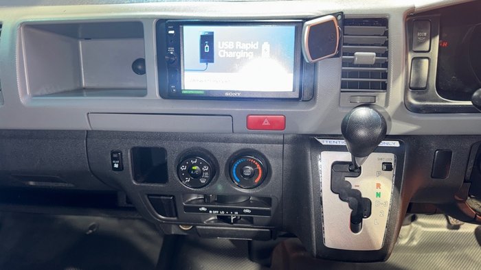 2011 Toyota Hiace Commuter