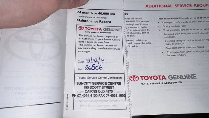 2011 Toyota Hiace Commuter