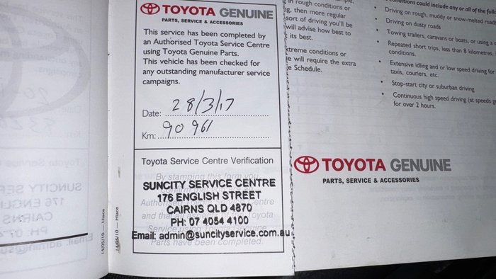 2011 Toyota Hiace Commuter