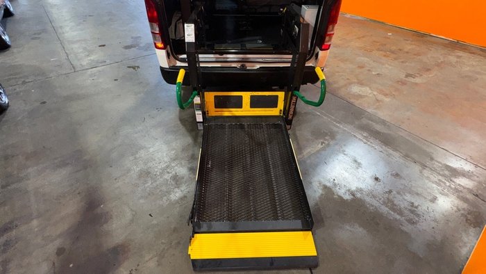 2011 Toyota Hiace Commuter