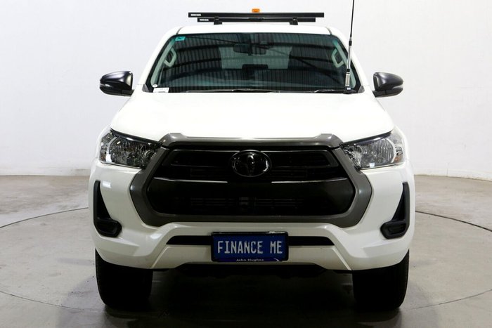 2022 Toyota Hilux SR