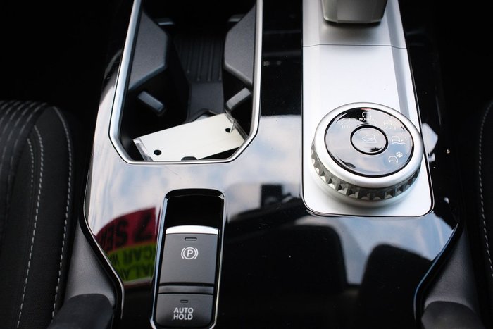 2025 Mitsubishi Outlander LS