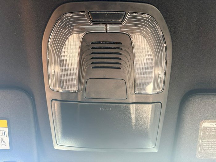 2025 Isuzu D-MAX BLADE