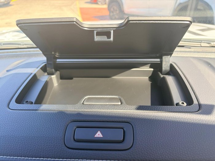 2025 Isuzu D-MAX BLADE