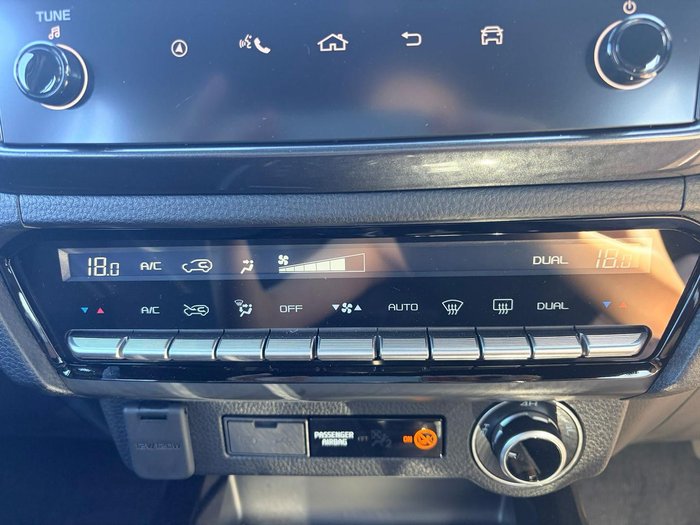 2025 Isuzu D-MAX BLADE