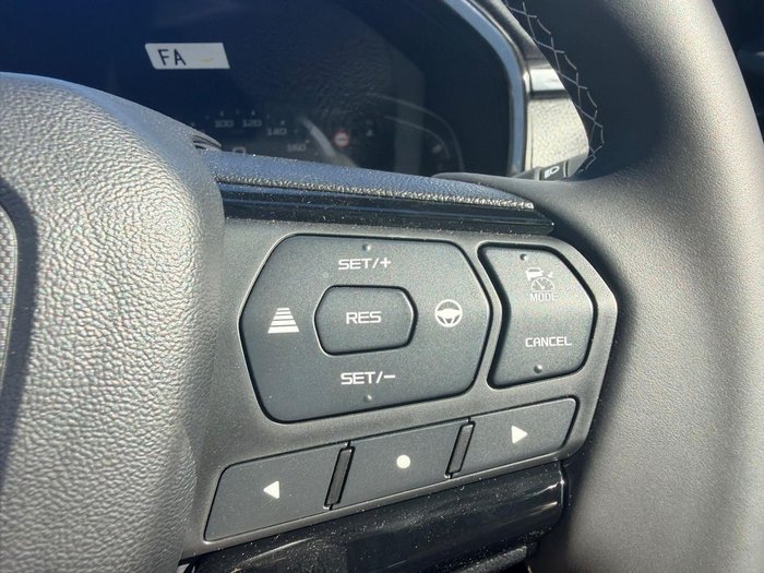 2025 Isuzu D-MAX BLADE