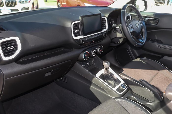 2020 Hyundai Venue Active