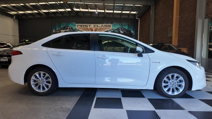 2021 Toyota Corolla SX Hybrid ZWE211R Glacier White