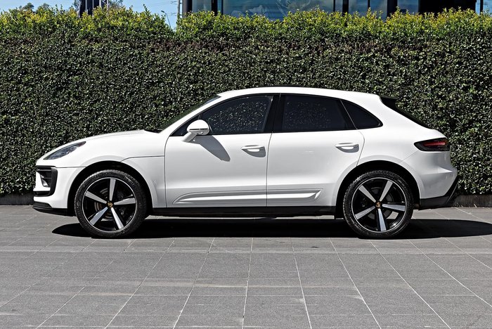 2023 Porsche Macan