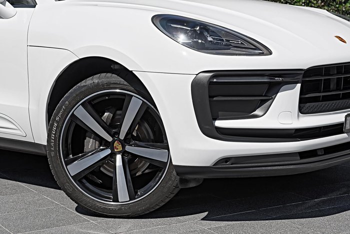 2023 Porsche Macan