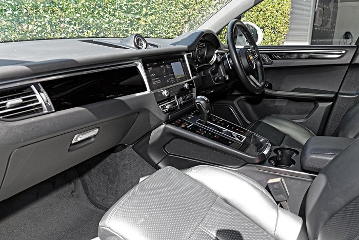 2023 Porsche Macan