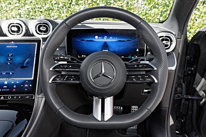 2024 Mercedes-Benz GLC-Class GLC300