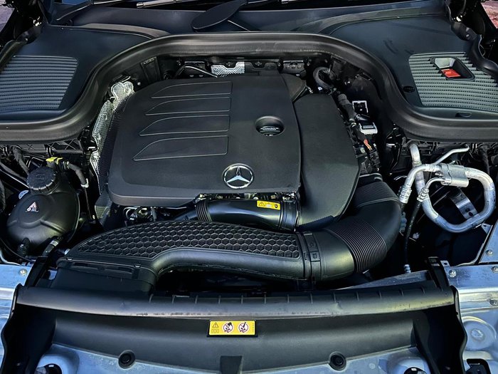 2021 Mercedes-Benz GLC-Class GLC300