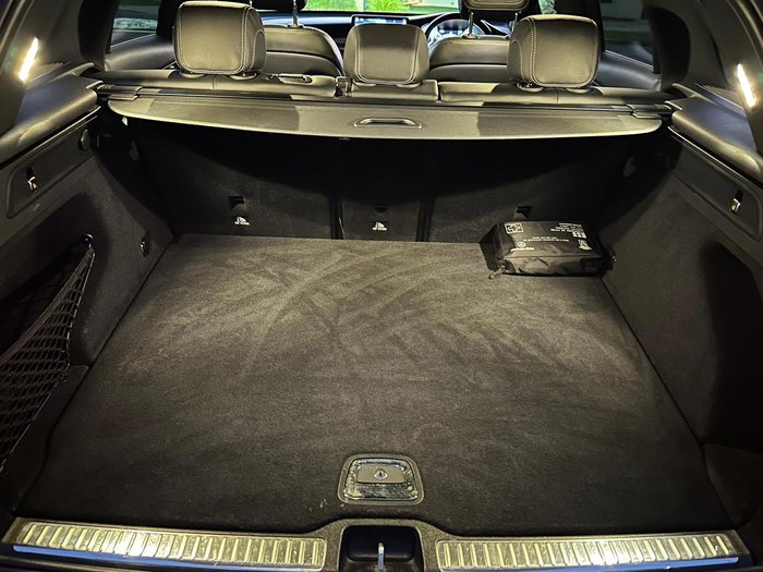 2021 Mercedes-Benz GLC-Class GLC300