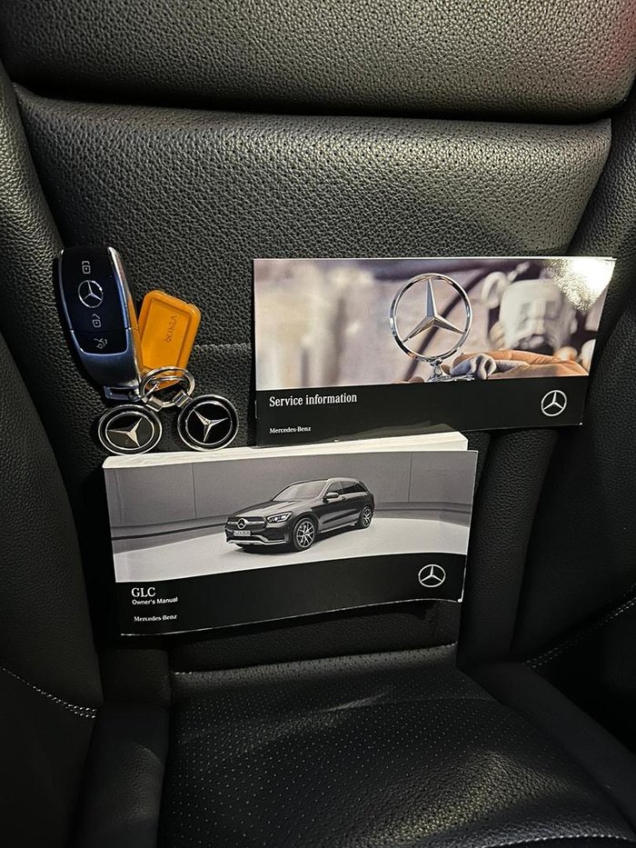 2021 Mercedes-Benz GLC-Class GLC300