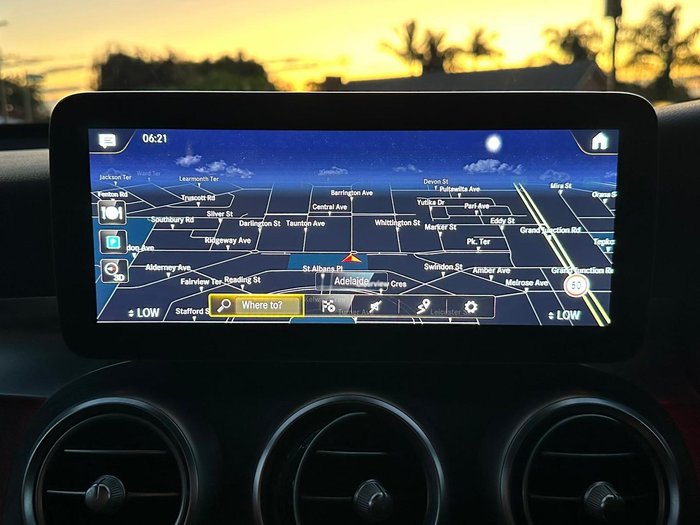 2021 Mercedes-Benz GLC-Class GLC300