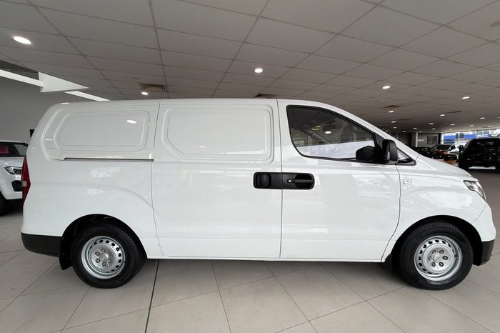 2018 Hyundai iLoad 3S Liftback