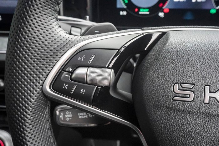 2025 SKODA Kodiaq Select PHEV