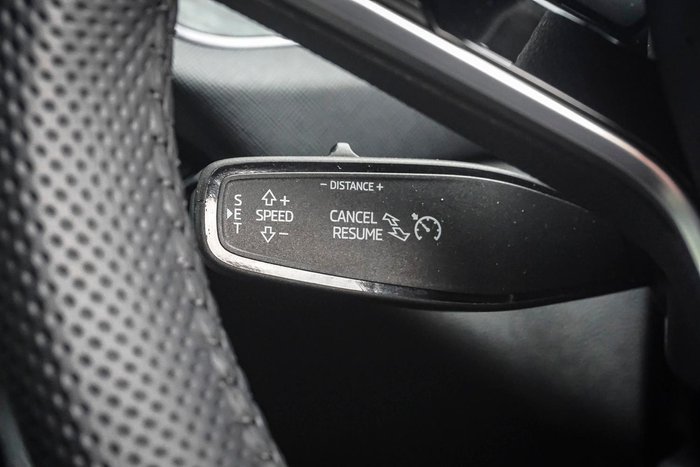 2025 SKODA Kodiaq Select PHEV