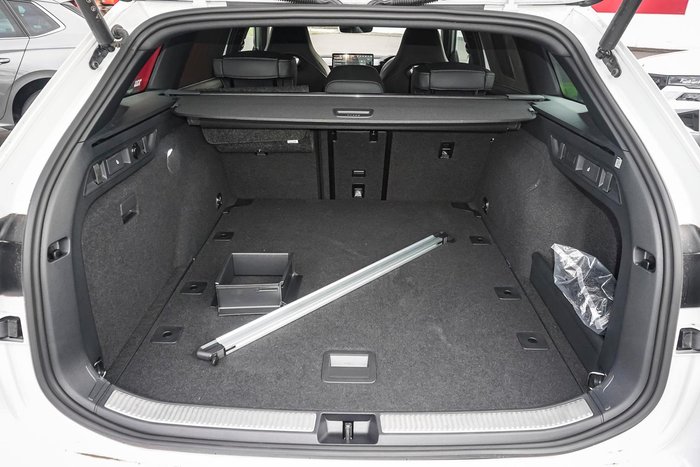 2025 SKODA Superb 195TSI Sportline