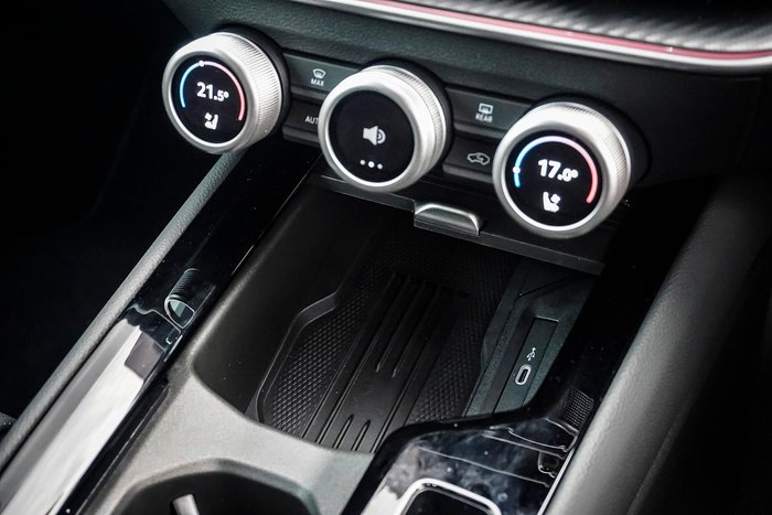 2025 SKODA Superb 195TSI Sportline