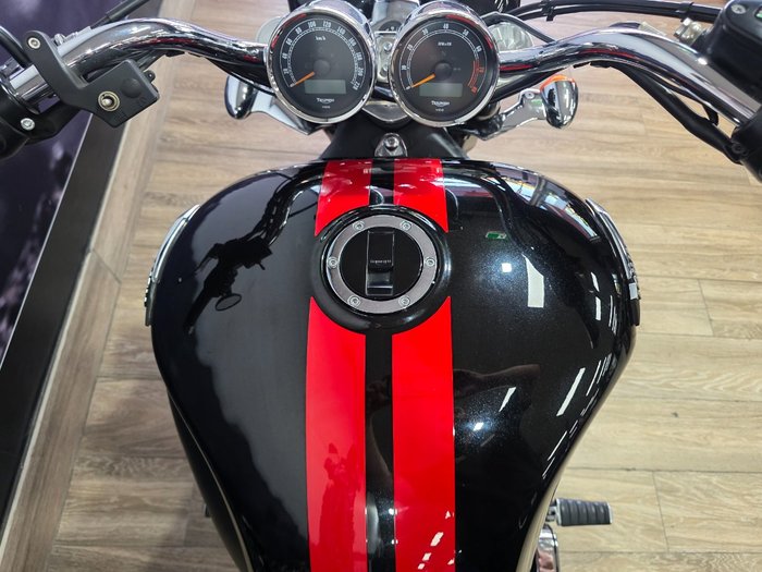 2015 Triumph ROCKET III ROADSTER Black