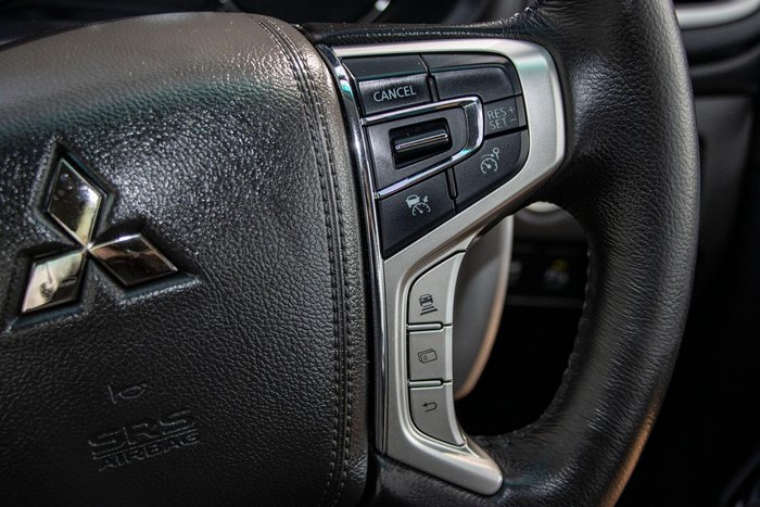 2022 Mitsubishi Pajero Sport GLX