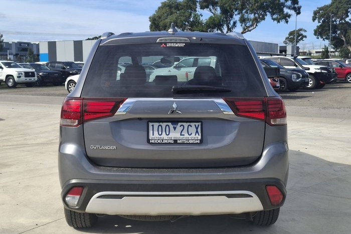 2018 Mitsubishi Outlander ES