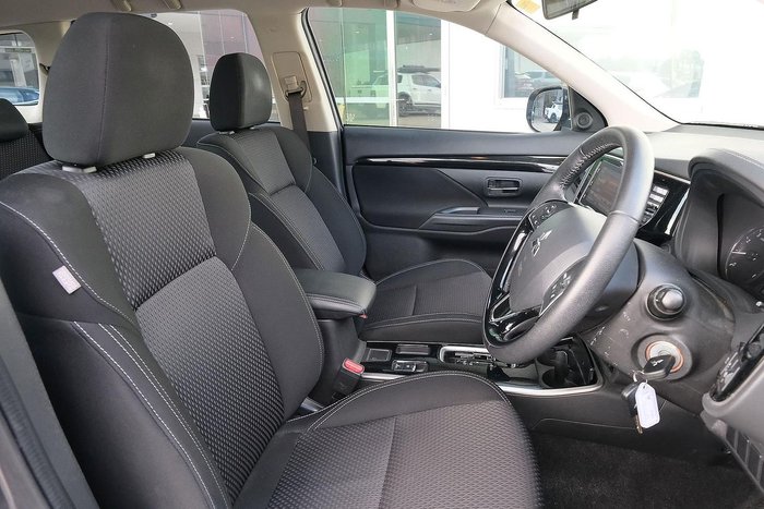 2018 Mitsubishi Outlander ES