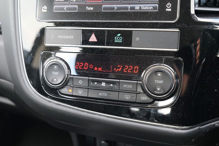 2018 Mitsubishi Outlander ES