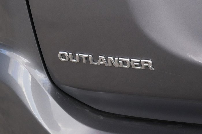 2018 Mitsubishi Outlander ES