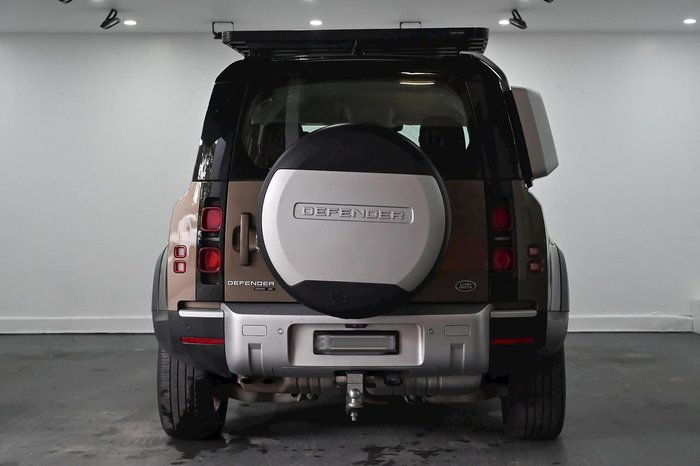 2020 Land Rover Defender 110 D240 SE