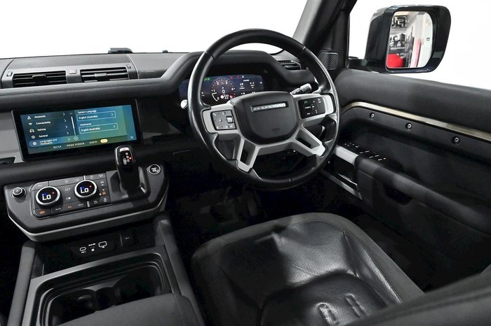 2020 Land Rover Defender 110 D240 SE