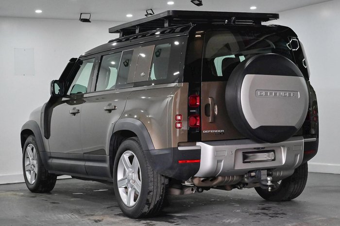 2020 Land Rover Defender 110 D240 SE