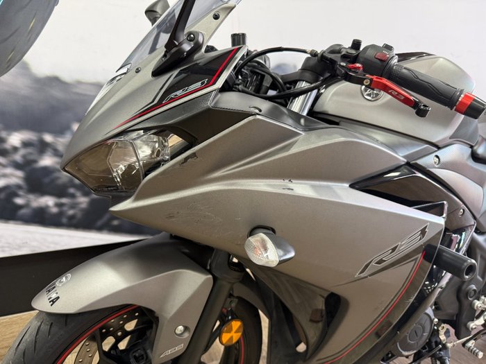 2016 Yamaha YZF-R3 Black