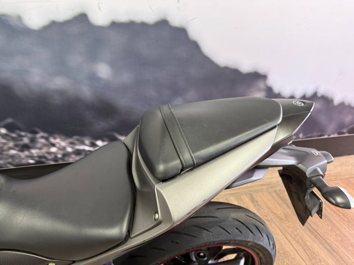 2016 Yamaha YZF-R3 Black