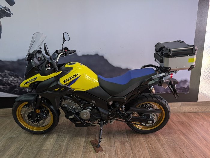 2024 Suzuki V-STROM 650XT (DL650XA) YELLOW
