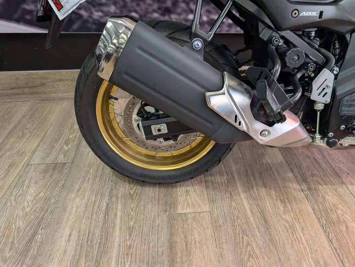 2024 Suzuki V-STROM 650XT (DL650XA) YELLOW