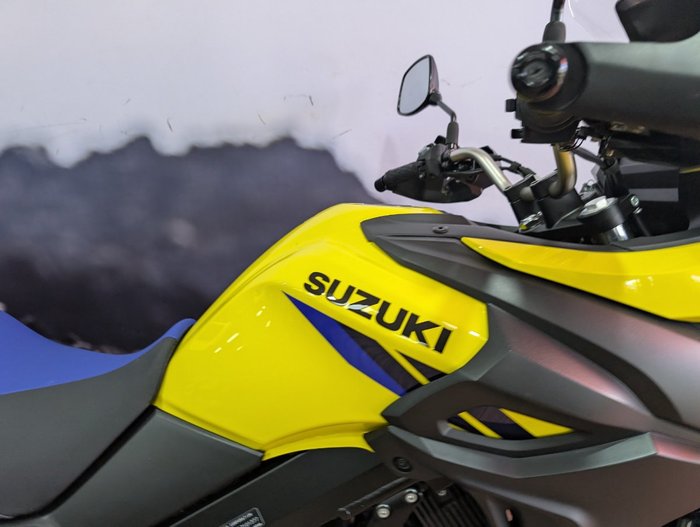 2024 Suzuki V-STROM 650XT (DL650XA) YELLOW
