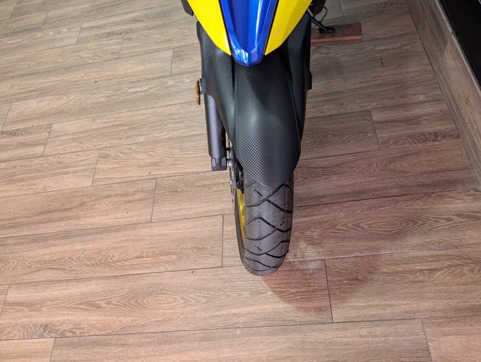 2024 Suzuki V-STROM 650XT (DL650XA) YELLOW