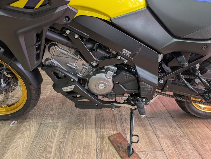 2024 Suzuki V-STROM 650XT (DL650XA) YELLOW