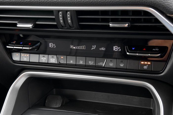 2025 Mazda CX-80 P50e Touring