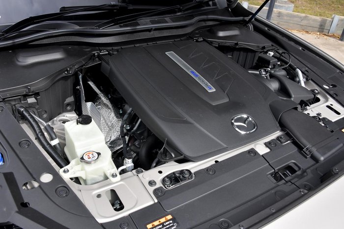 2025 Mazda CX-80 P50e Touring