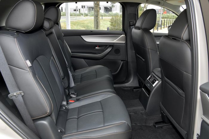 2025 Mazda CX-80 P50e Touring