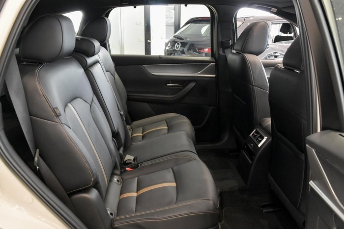 2026 Mazda CX-70 G50e Azami