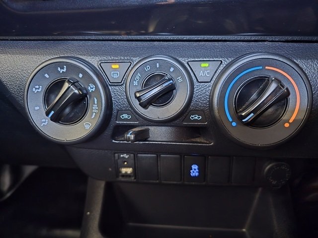 2015 Toyota Hilux Workmate