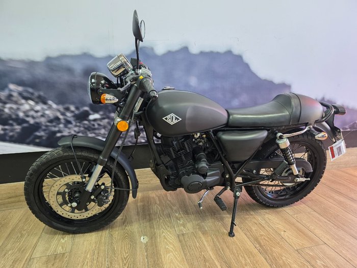 2019 SOL INVICTUS MERCURY CAFE RACER Black