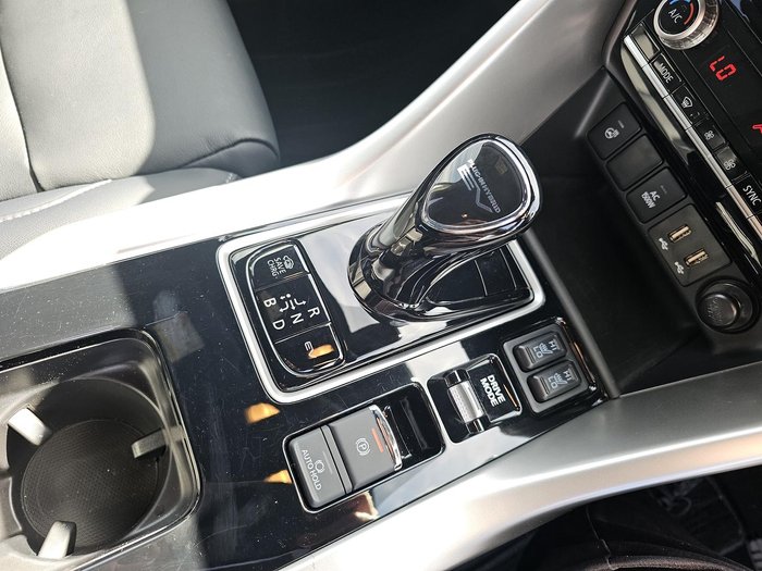 2023 Mitsubishi Eclipse Cross PHEV XLS PLUS