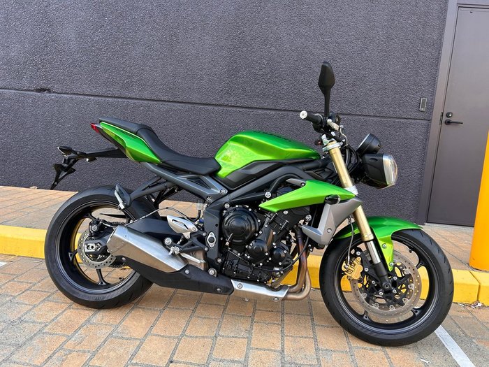 2014 Triumph Street Triple 675 Street Triple Green
