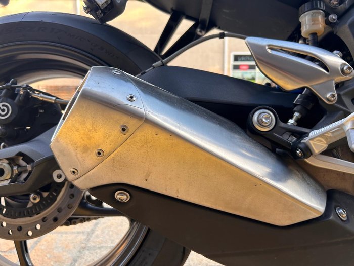 2014 Triumph Street Triple 675 Street Triple Green